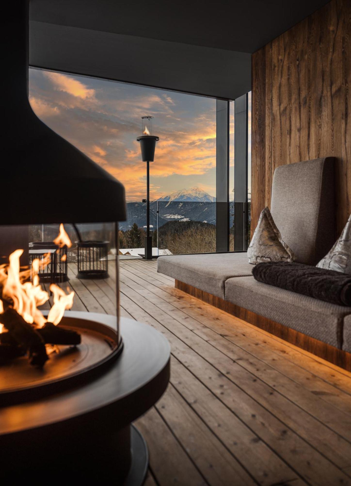 Hotel Chalet Mirabell Hafling Exteriör bild
